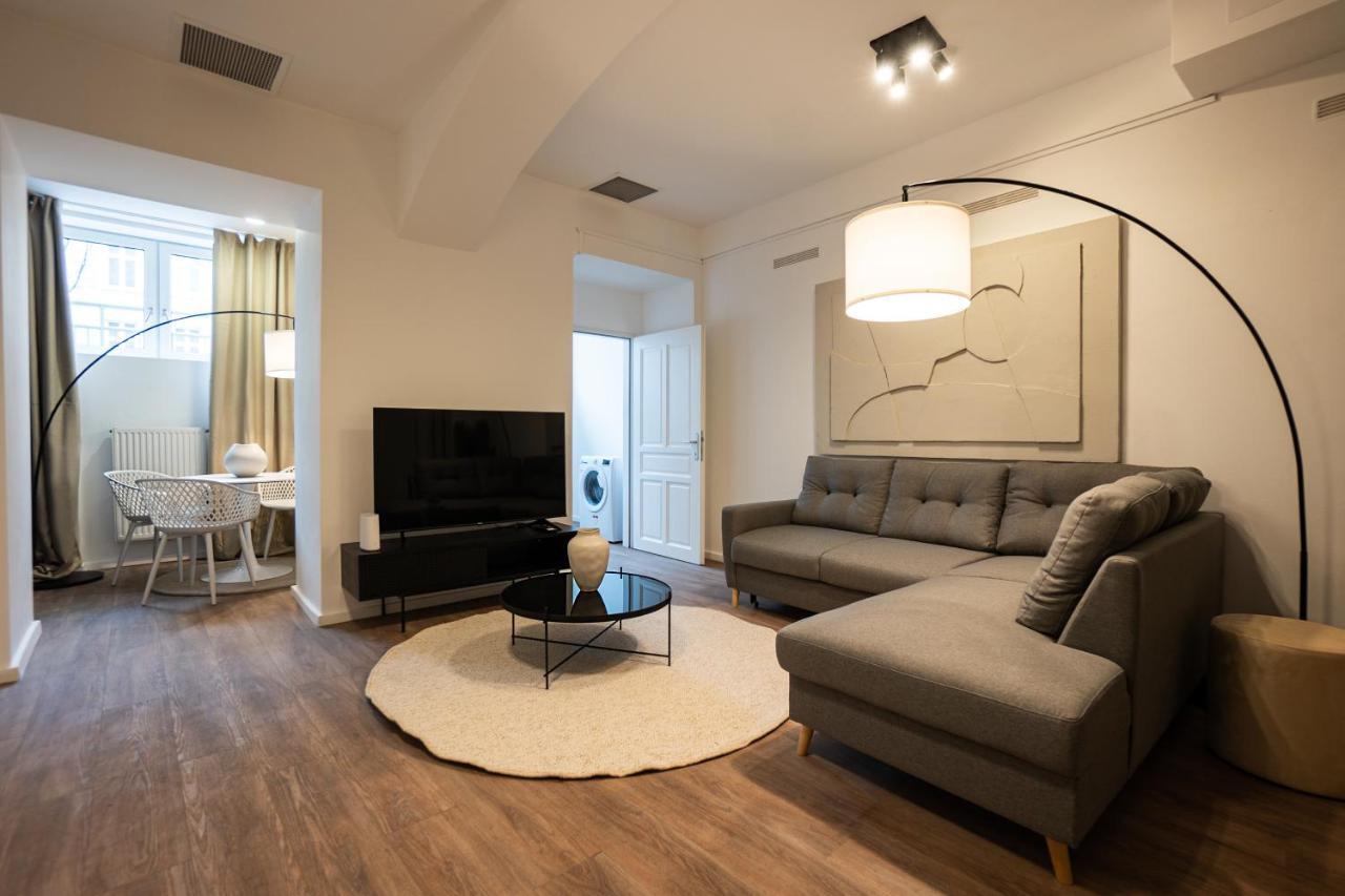 Stylish Apartment With Dedicated Working Space And Super King-Size Bed Located Between City Centre And Donau River Виена Екстериор снимка