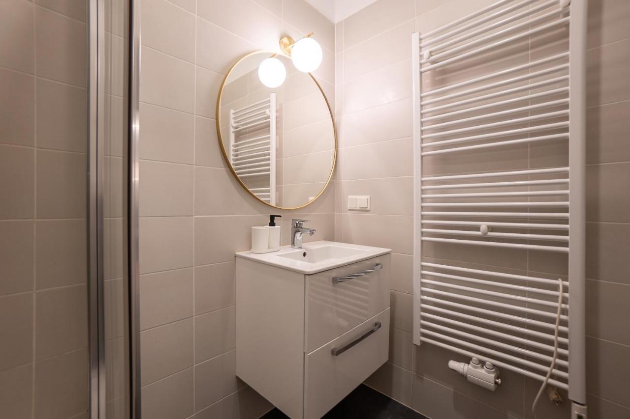 Stylish Apartment With Dedicated Working Space And Super King-Size Bed Located Between City Centre And Donau River Виена Екстериор снимка