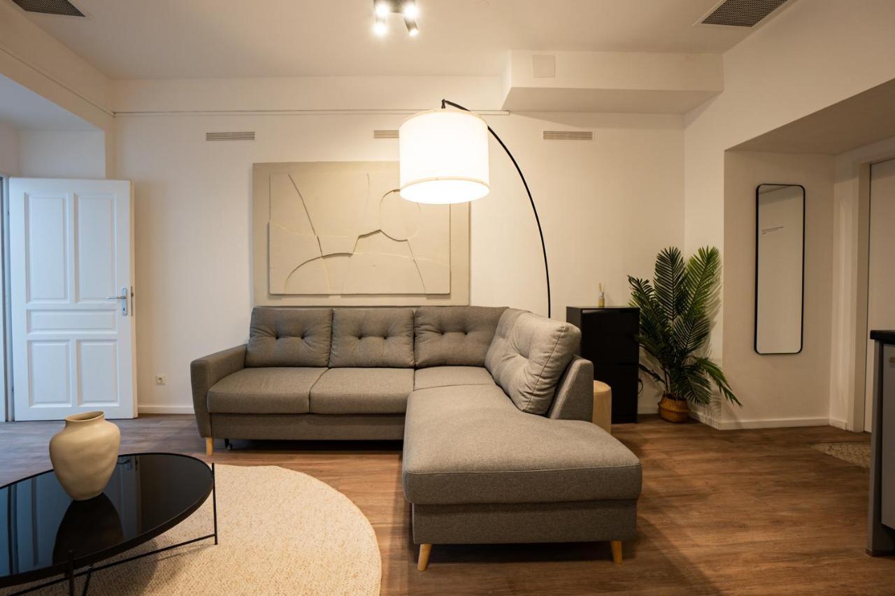 Stylish Apartment With Dedicated Working Space And Super King-Size Bed Located Between City Centre And Donau River Виена Екстериор снимка
