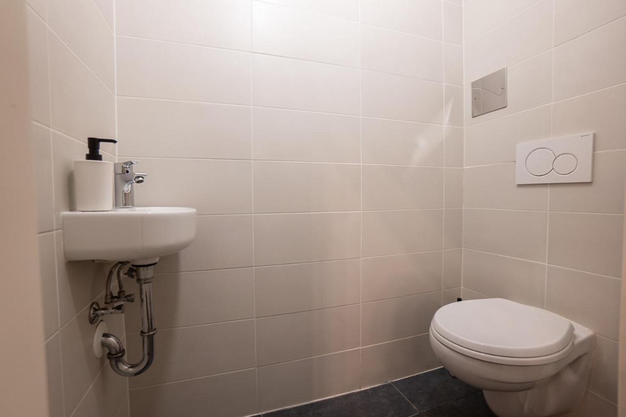 Stylish Apartment With Dedicated Working Space And Super King-Size Bed Located Between City Centre And Donau River Виена Екстериор снимка