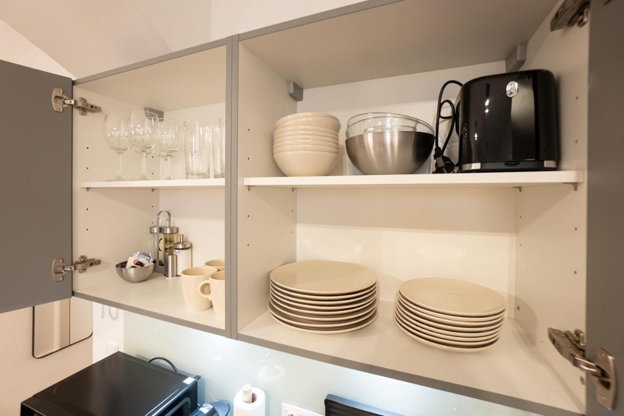Stylish Apartment With Dedicated Working Space And Super King-Size Bed Located Between City Centre And Donau River Виена Екстериор снимка