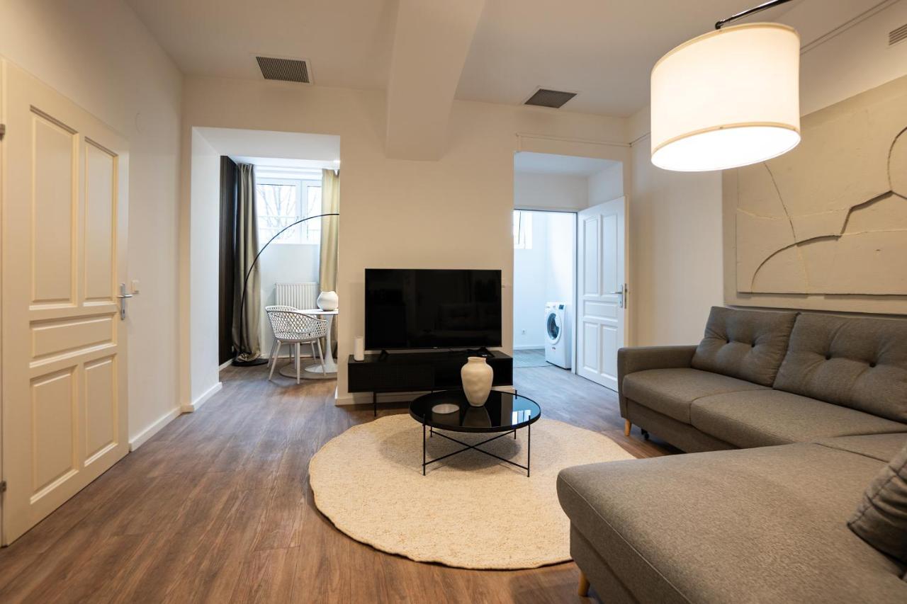 Stylish Apartment With Dedicated Working Space And Super King-Size Bed Located Between City Centre And Donau River Виена Екстериор снимка